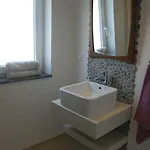 The Maverick Surfvillas Hostel Lourinha (Lisbon)