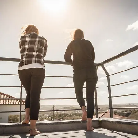 Hostel The Maverick Surfvillas *