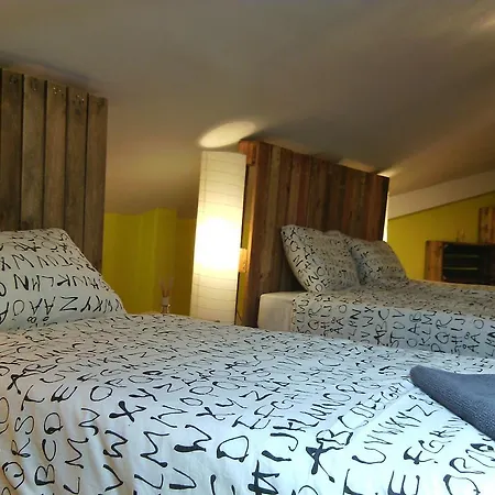 Hostel The Maverick Surfvillas *