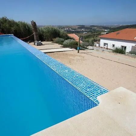 The Maverick Surfvillas Hostel Lourinhã
