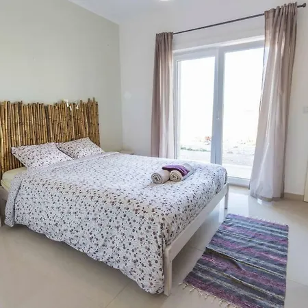 The Maverick Surfvillas Hostel Lourinhã
