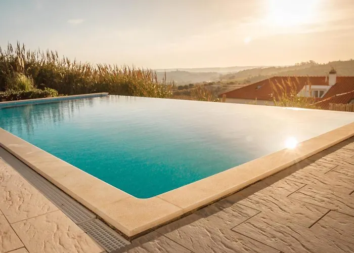 Hostel The Maverick Surfvillas Lourinhã