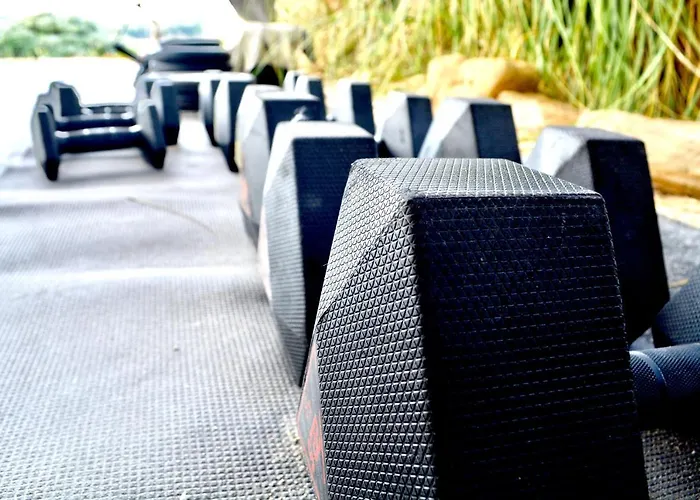 The Maverick Surfvillas Hostel